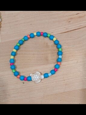 Multicolor Beaded Turtle Charm Bracelet
